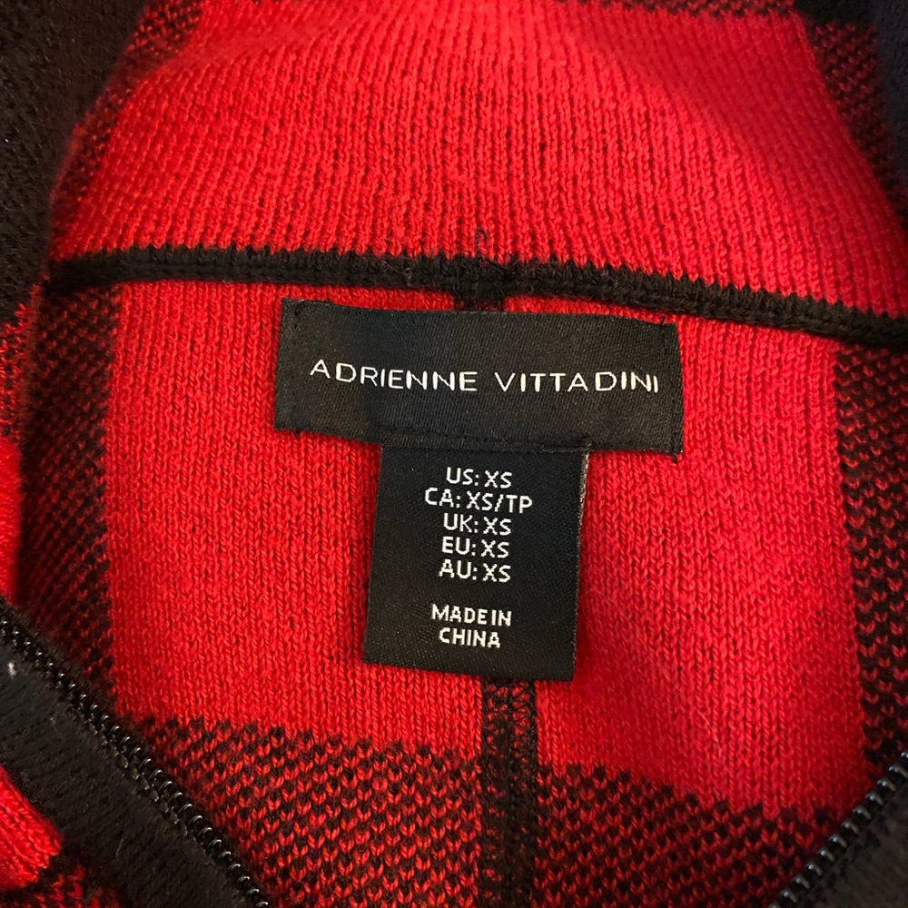 Adrienne Vittadini women XS buffalo plaid fitted zip sweater pockets red/black - Picture 8 of 8